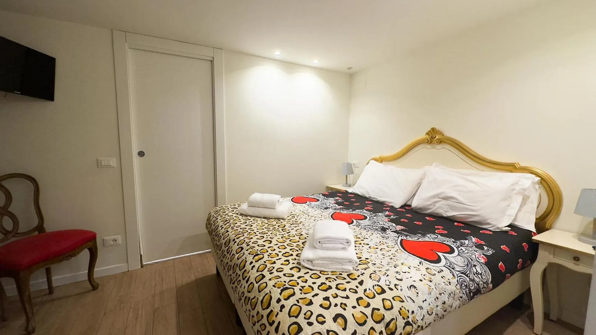 Cupido Suite Venice 0*,